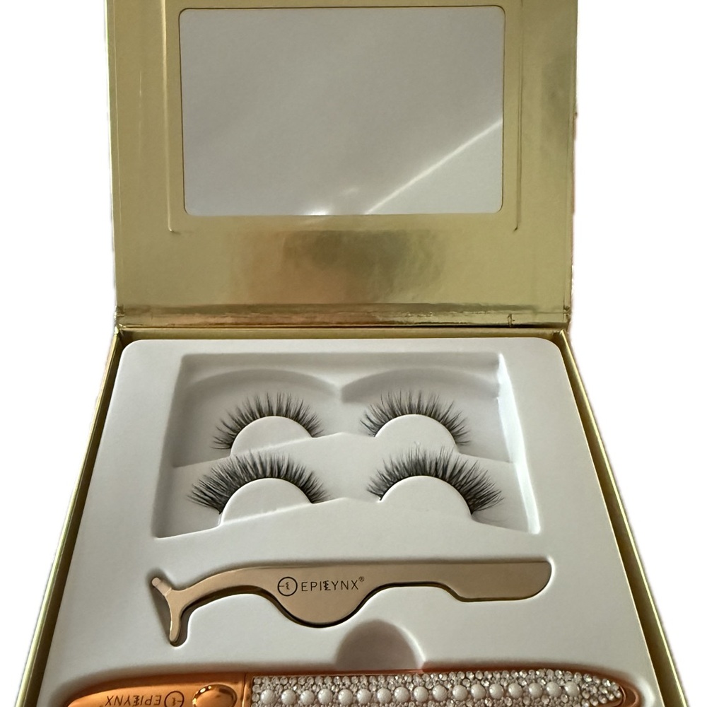 Black Eyelash Set with Liner